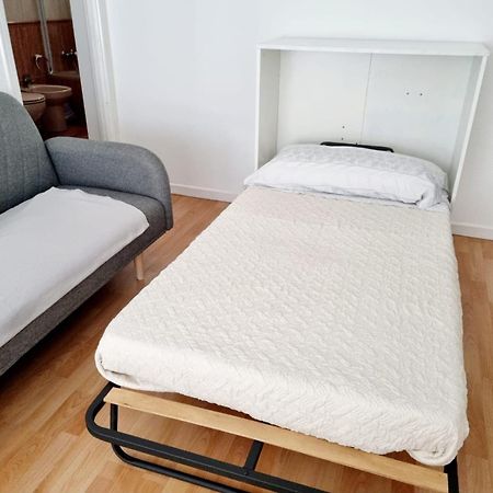 Acogedor, Con Garaje, Centrico. Apartment Виго Екстериор снимка