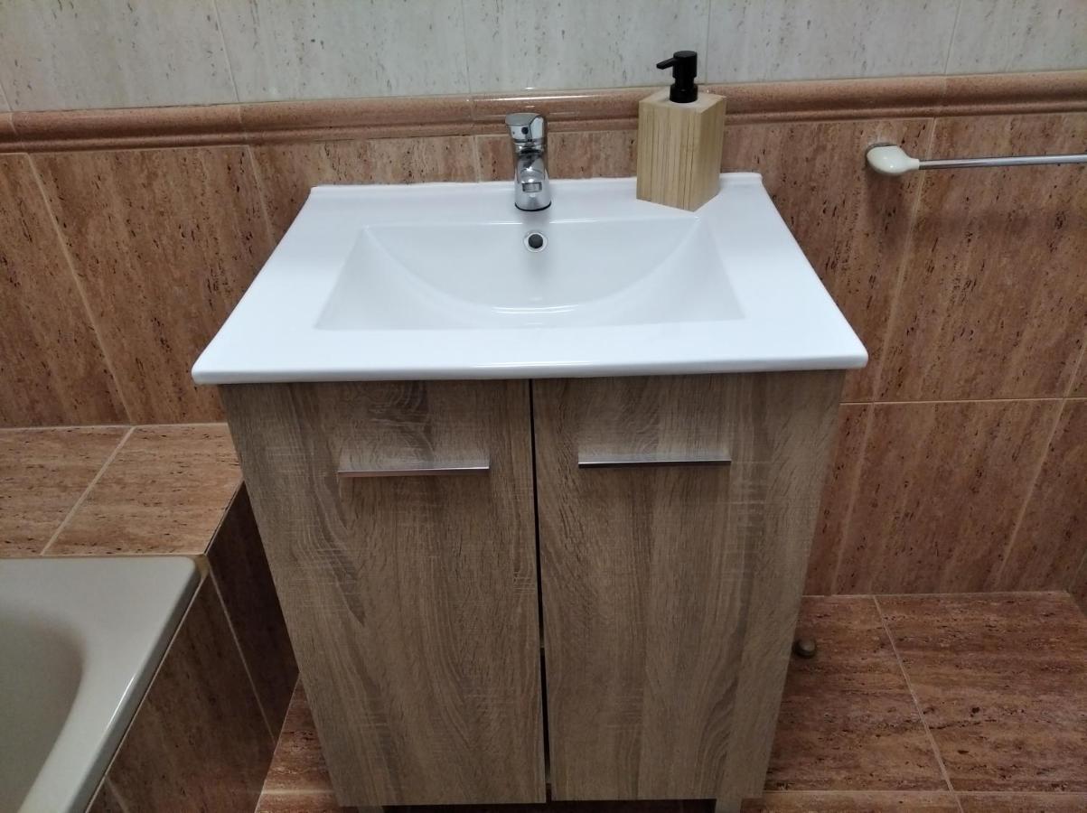Acogedor, Con Garaje, Centrico. Apartment Виго Екстериор снимка