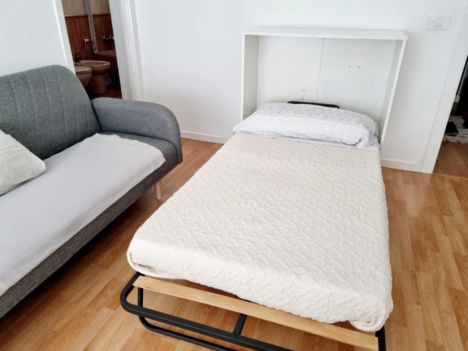 Acogedor, Con Garaje, Centrico. Apartment Виго Екстериор снимка