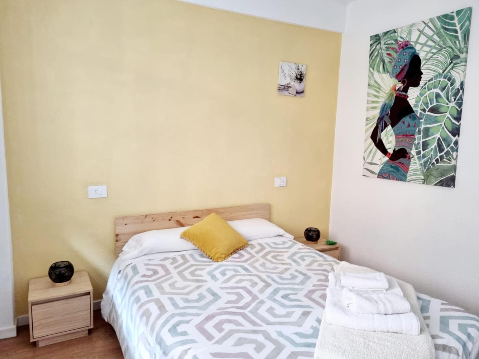 Acogedor, Con Garaje, Centrico. Apartment Виго Екстериор снимка